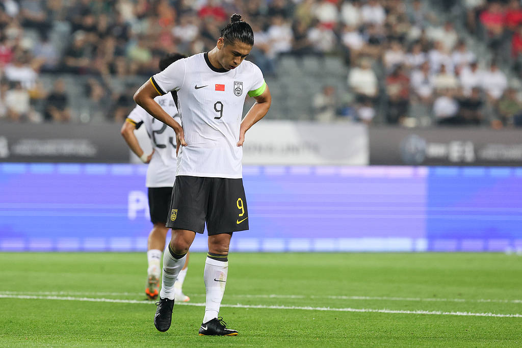 国家橄榄球队的评分:魏·什豪(Wei Shihao)在替补席上的最高分 国家橄榄球队的评分:魏·什豪(Wei Shihao)在替补席上的最高分